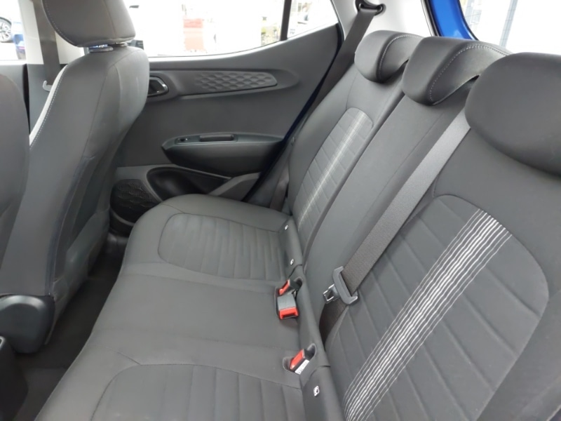 Used Hyundai i10 2023 for sale - 77299687: Photo 6