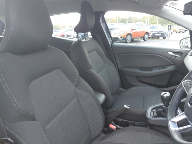 Used Renault Clio 2022 for sale - 76708157: Photo 16