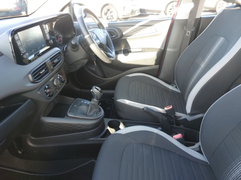 Used Hyundai i10 2023 for sale - 77736368: Photo 5