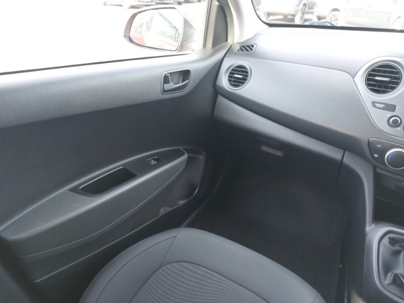 Used Hyundai i10 2020 for sale - 77644163: Photo 10