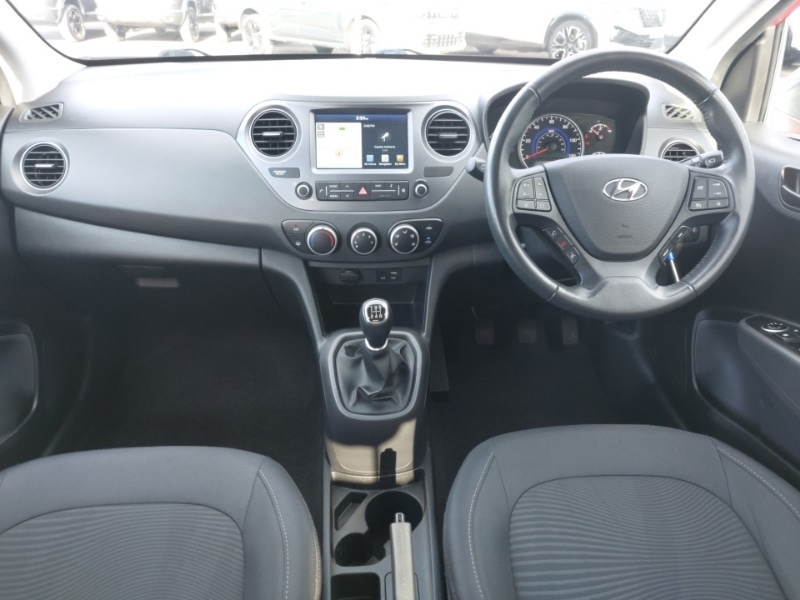 Used Hyundai i10 2020 for sale - 77644163: Photo 2