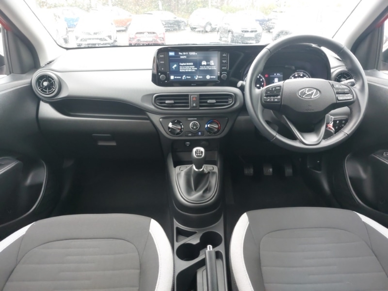 Used Hyundai i10 2023 for sale - 76566974: Photo 2