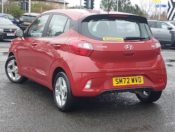 Used Hyundai i10 2023 for sale - 76566974: Photo