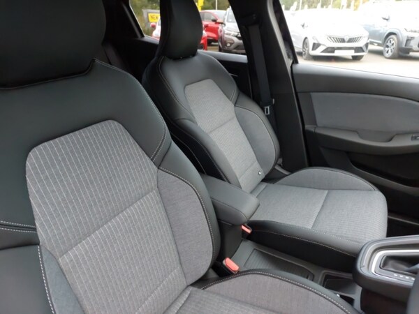 Used Renault Clio 2025 for sale - 76208538: Photo 13