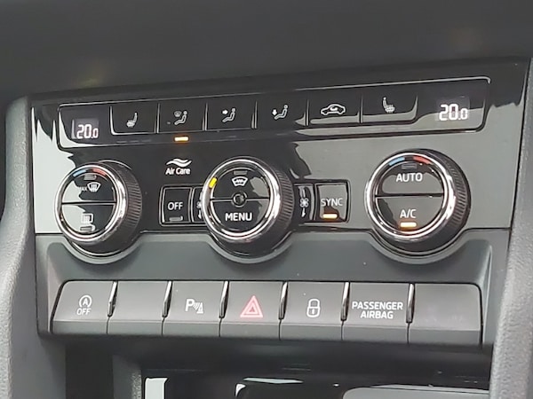 Used Skoda Karoq 2018 for sale - 76160626: Photo 15