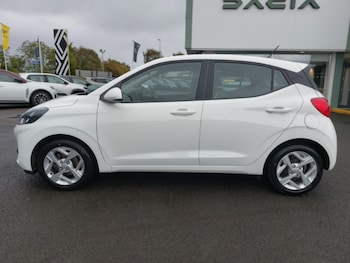 Used Hyundai i10 2021 for sale - 76135279: Photo