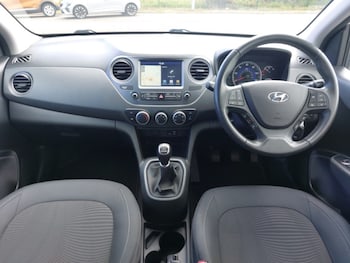 Used Hyundai i10 2019 for sale - 79372967: Photo