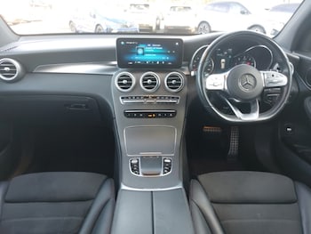 Used Mercedes-Benz GLC 2021 for sale - 77947738: Photo