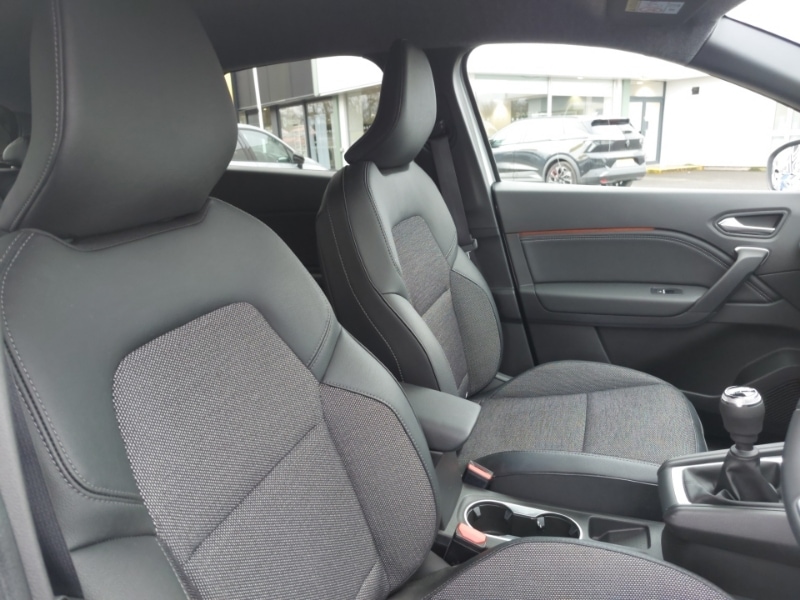 Used Renault Captur 2023 for sale - 78126411: Photo 16