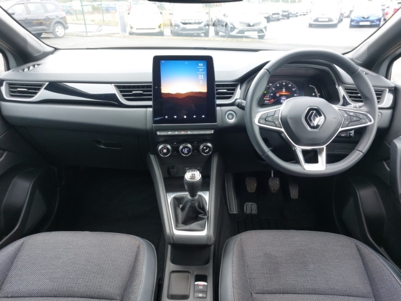 Used Renault Captur 2023 for sale - 78126411: Photo 2