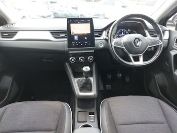 Used Renault Captur 2020 for sale - 77596713: Photo