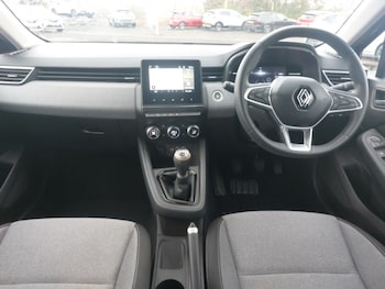 Used Renault Clio 2024 for sale - 78211336: Photo