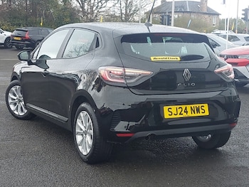 Used Renault Clio 2024 for sale - 78211336: Photo