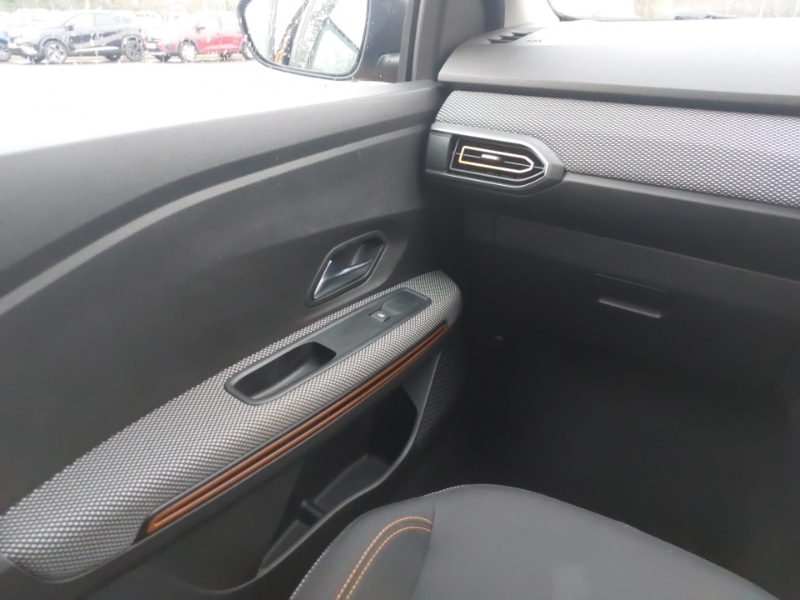 Used Dacia Sandero Stepway 2022 for sale - 77573347: Photo 7