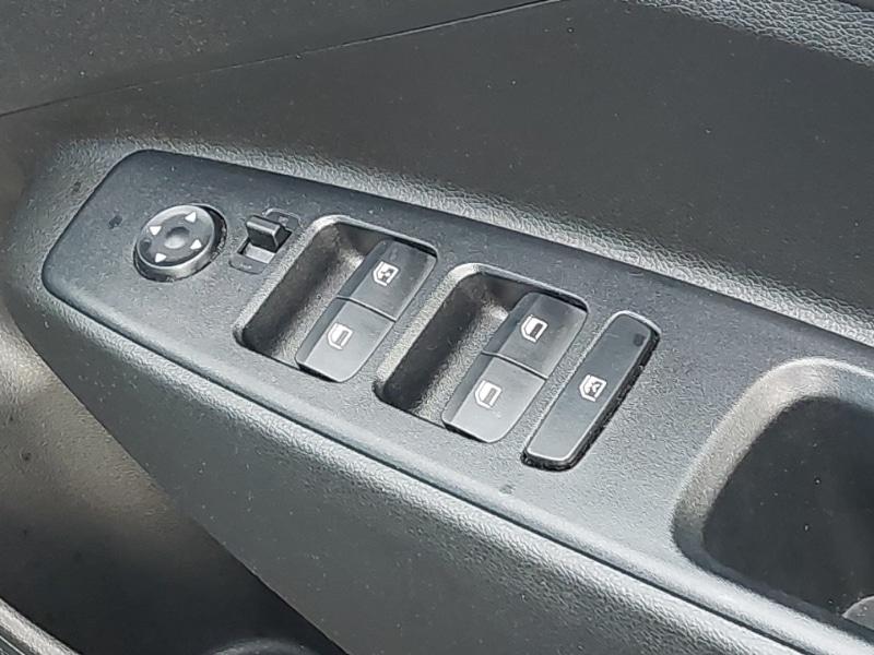 Used Hyundai i10 2023 for sale - 77209322: Photo 13