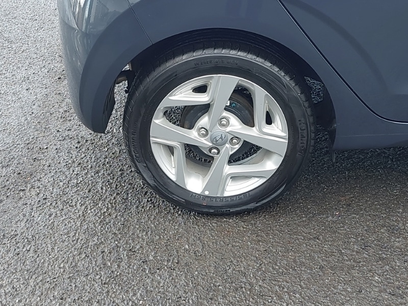 Used Hyundai i10 2023 for sale - 77209322: Photo 17