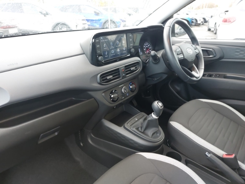 Used Hyundai i10 2023 for sale - 77209322: Photo 5