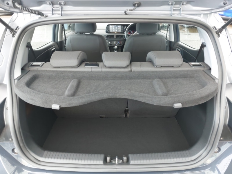 Used Hyundai i10 2023 for sale - 77209322: Photo 8