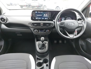 Used Hyundai i10 2022 for sale - 77751833: Photo