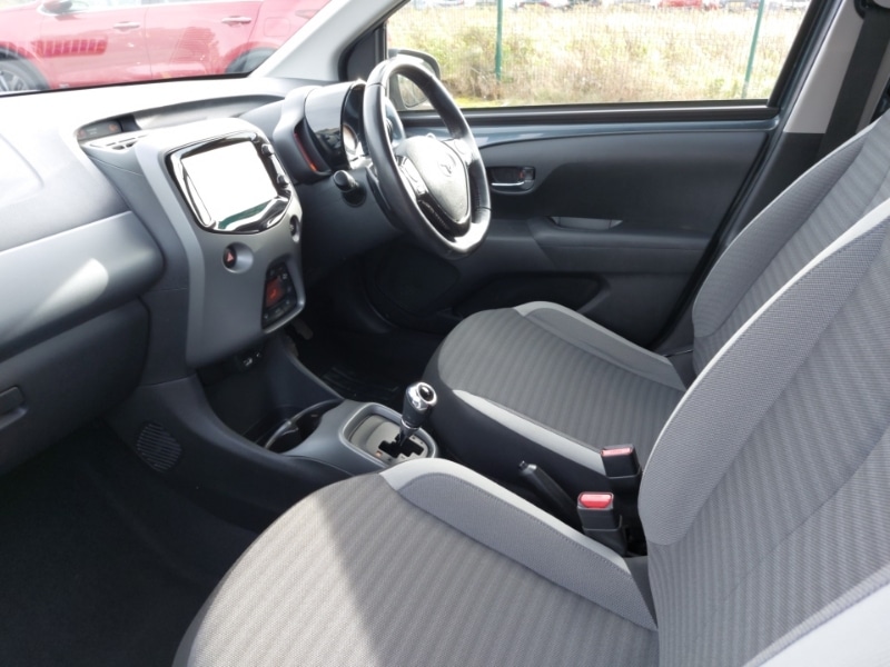 Used Toyota AYGO 2018 for sale - 76358897: Photo 5