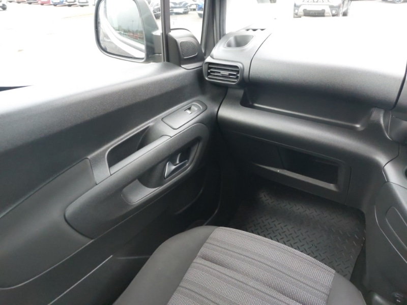 Used Vauxhall Combo Life 2020 for sale - 76947597: Photo 10