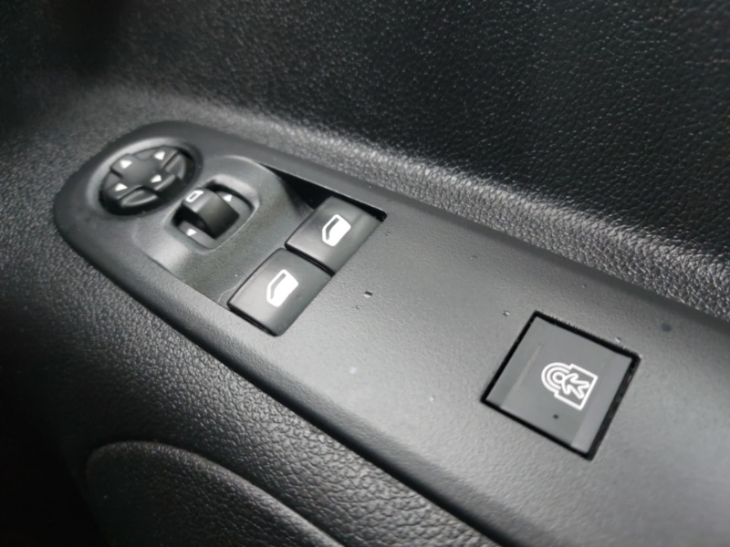 Used Vauxhall Combo Life 2020 for sale - 76947597: Photo 15