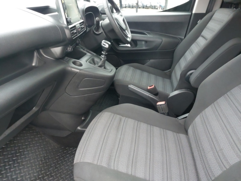 Used Vauxhall Combo Life 2020 for sale - 76947597: Photo 5