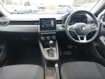 Used Renault Clio 2023 for sale - 77823069: Photo