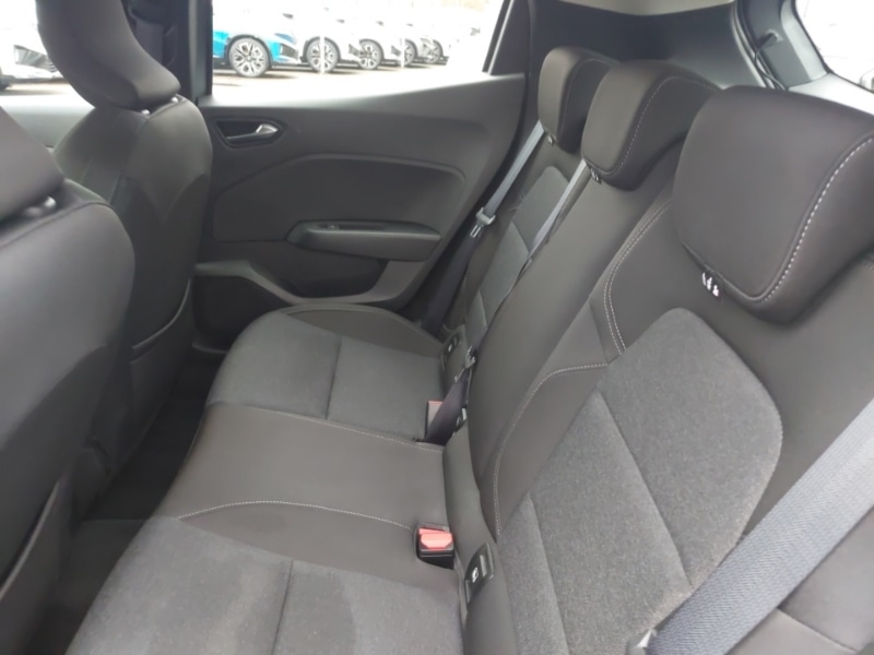 Used Renault Clio 2023 for sale - 77823069: Photo 6