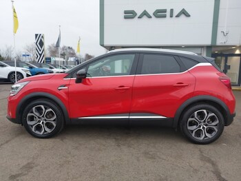 Used Renault Captur 2024 for sale - 77761384: Photo