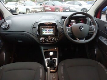 Used Renault Captur 2019 for sale - 77352888: Photo