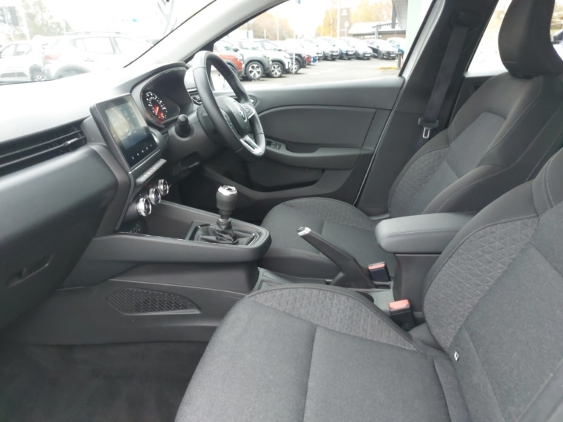 Used Renault Clio 2022 for sale - 76779586: Photo 5