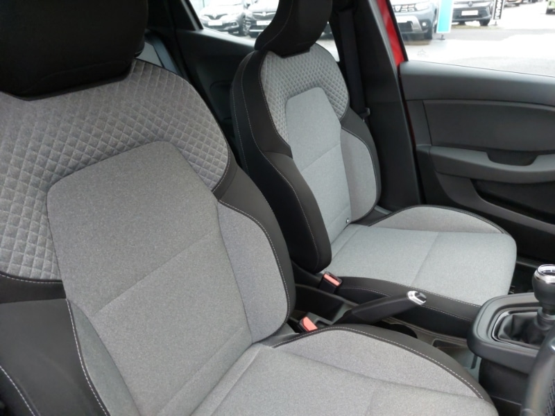 Used Renault Clio 2024 for sale - 76493201: Photo 13