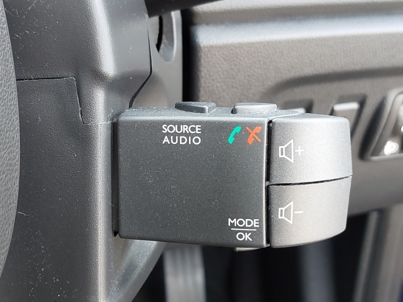 Used Renault Captur 2018 for sale - 76358896: Photo 17