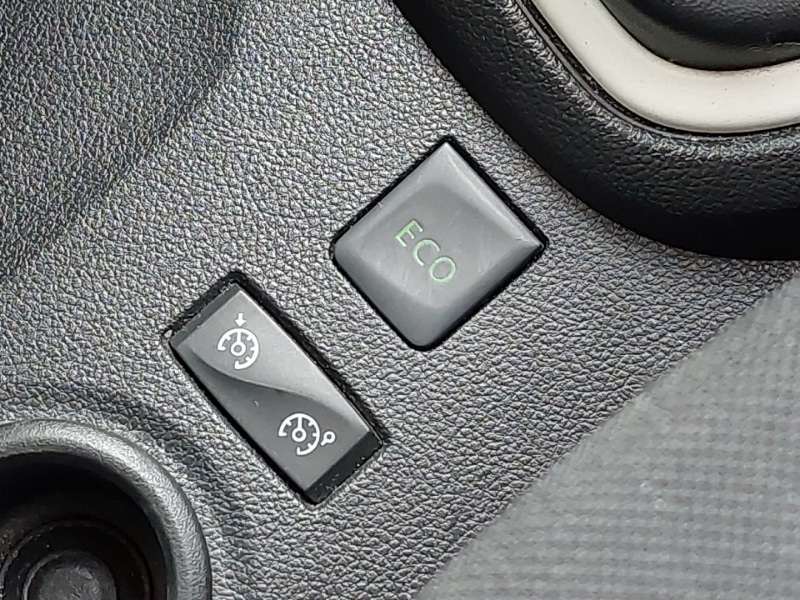 Used Renault Captur 2018 for sale - 76358896: Photo 18