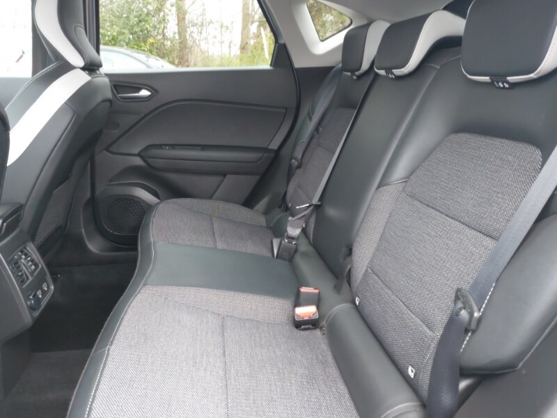 Used Renault Captur 2023 for sale - 78164381: Photo 6