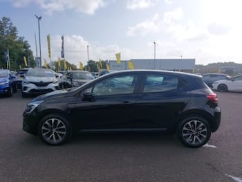 Used Renault Clio 2022 for sale - 79816995: Photo