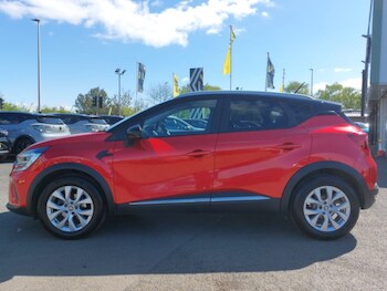 Used Renault Captur 2020 for sale - 78460585: Photo