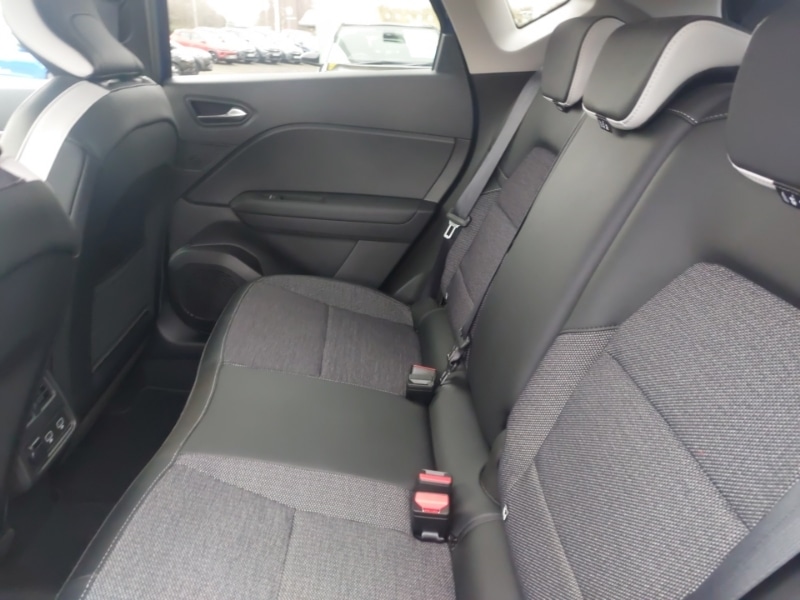 Used Renault Captur 2023 for sale - 76906707: Photo 6