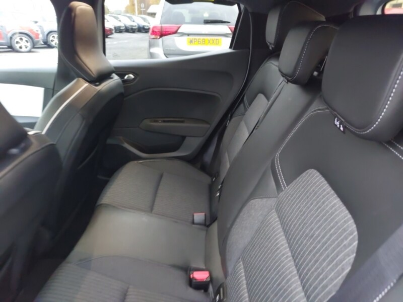 Used Renault Clio 2023 for sale - 77366599: Photo 6