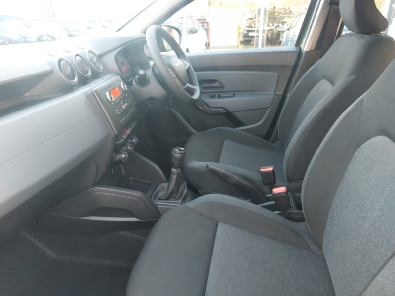 Used Dacia Duster 2023 for sale - 76785682: Photo 5