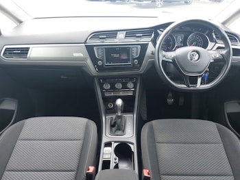 Used Volkswagen Touran 2017 for sale - 78675152: Photo