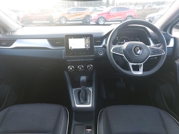 Used Renault Captur 2024 for sale - 77141783: Photo
