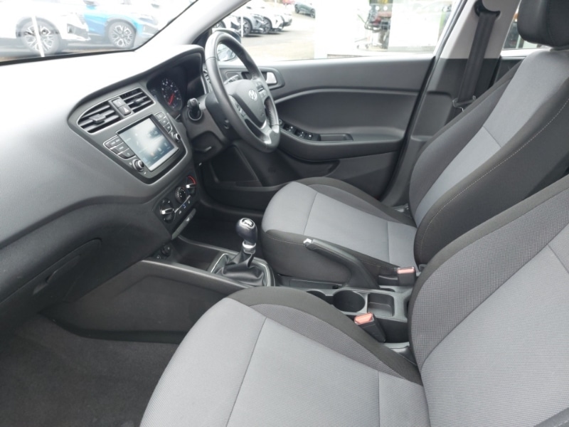 Used Hyundai i20 2019 for sale - 77596804: Photo 5