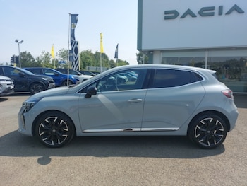 Used Renault Clio 2025 for sale - 79207725: Photo
