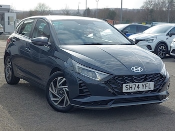 Used Hyundai i20 2024 for sale - 77933400: Photo