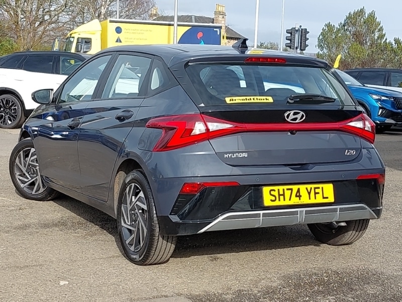 Used Hyundai i20 2024 for sale - 77933400: Photo 3