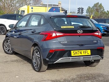 Used Hyundai i20 2024 for sale - 77933400: Photo