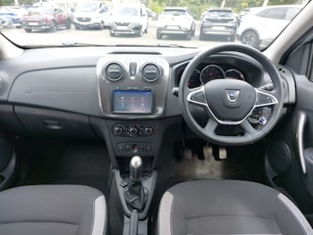 Used Dacia Sandero Stepway 2018 for sale - 79517296: Photo