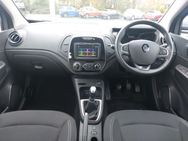 Used Renault Captur 2019 for sale - 76656579: Photo 2